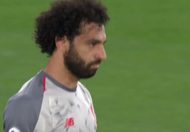 Piłka nożna sprawia że wielu przyjaciół zbiera się razem